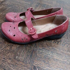 Hush Puppies mary jane shoes burgundy size 7